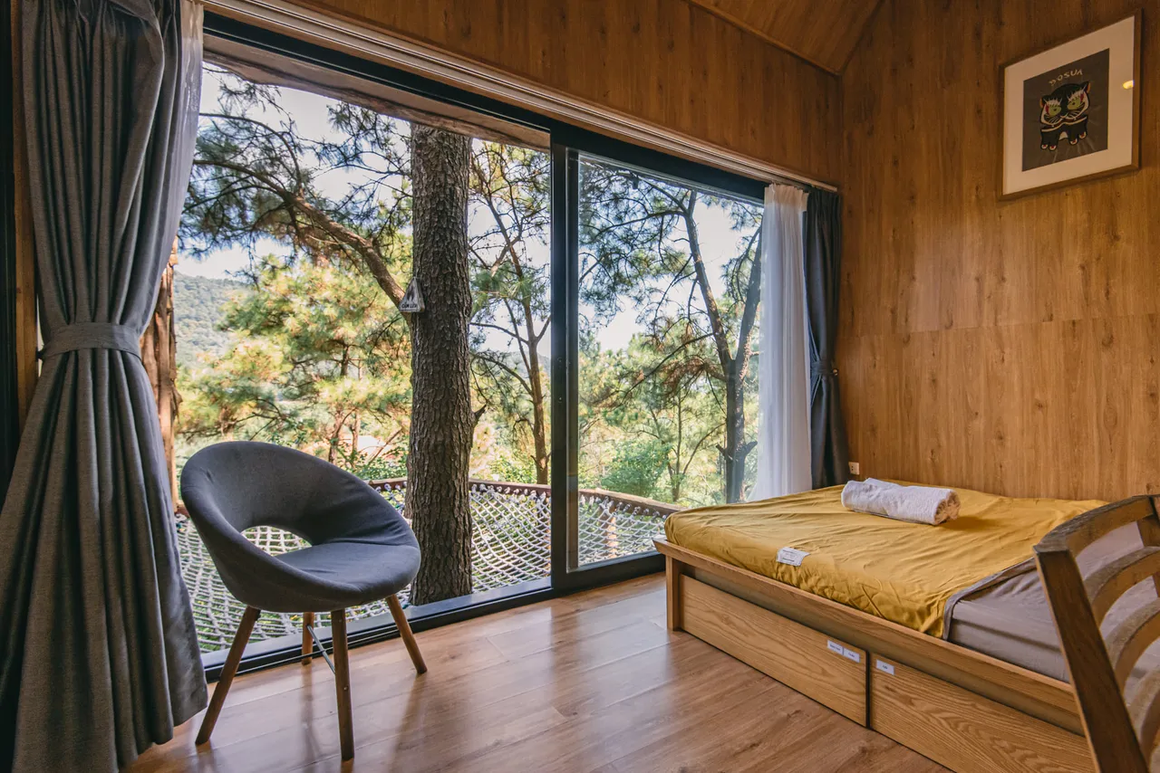 Nhà Quả Thông Lớn Sóc Sơn