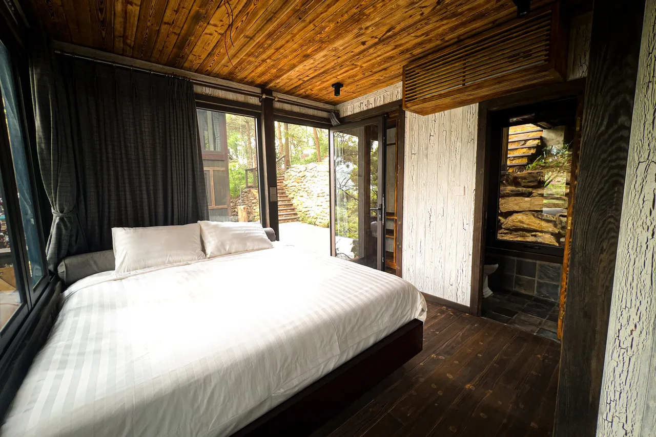 Room 1L – Amaya Retreat Sóc Sơn