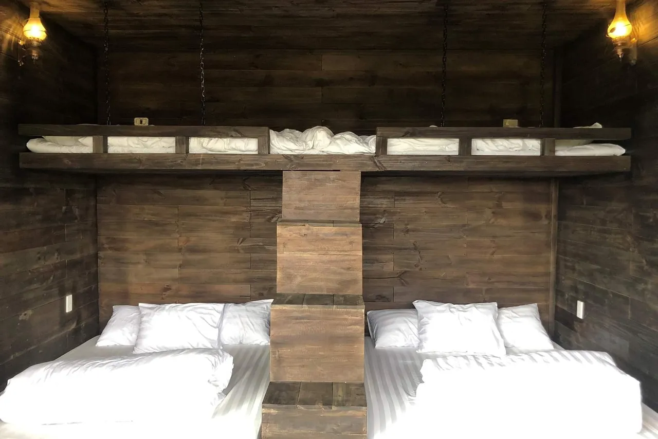 Nhà Gỗ Lớn (Đồi Llum) Sóc Sơn