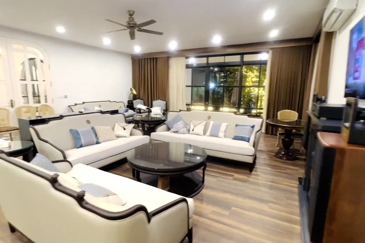 Louis Villa Sóc Sơn