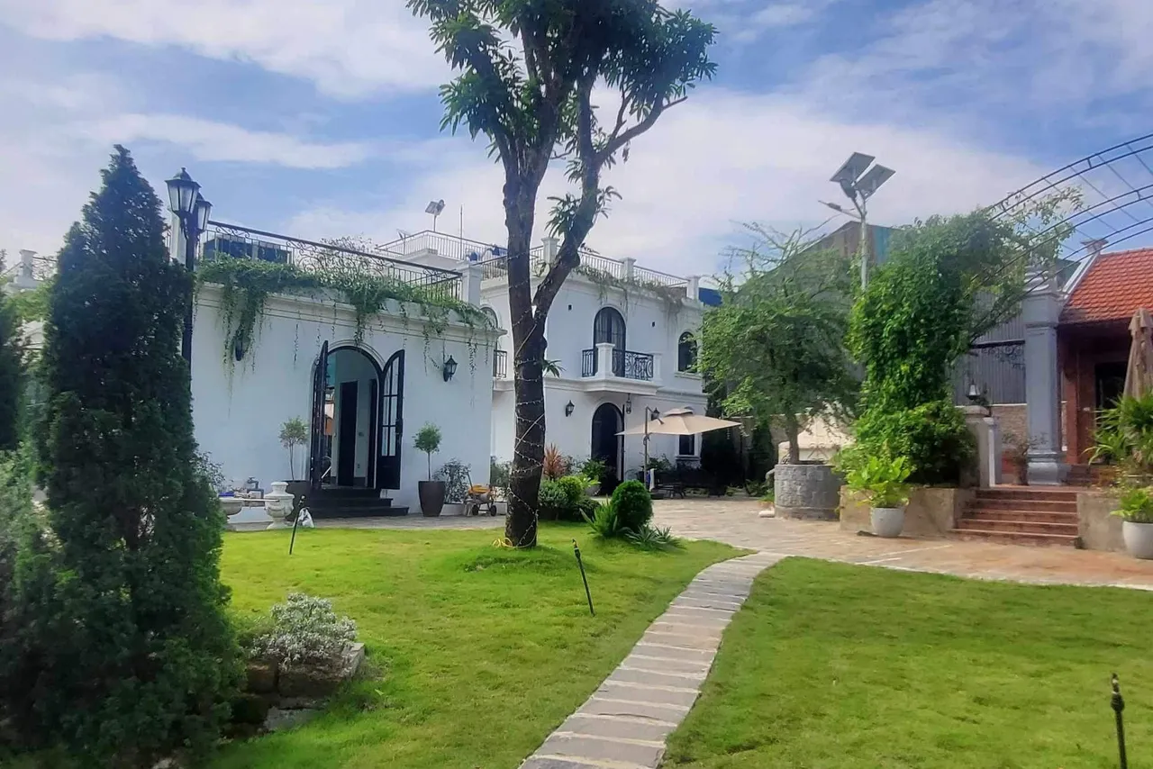 Louis Villa Sóc Sơn